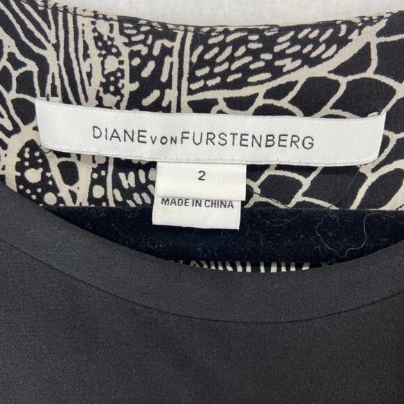 Diane von Furstenberg Silk Blouse Abstract Sleeves 2 - Picture 4 of 9